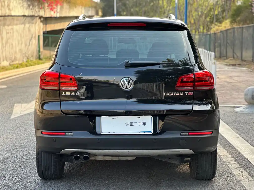 Volkswagen Volkswagen Tiguan 2015 1.8 TSI Automatic 2WD Luxury Edition 2015 - thumbnail 5