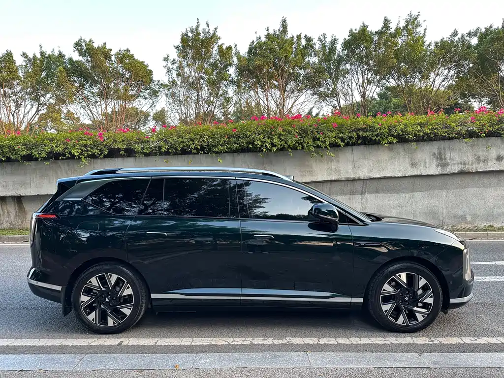 GAC Hyper Hyper HL 2025 Facelift 350 Max Six-Seat LiDAR Edition 2025 - thumbnail 29