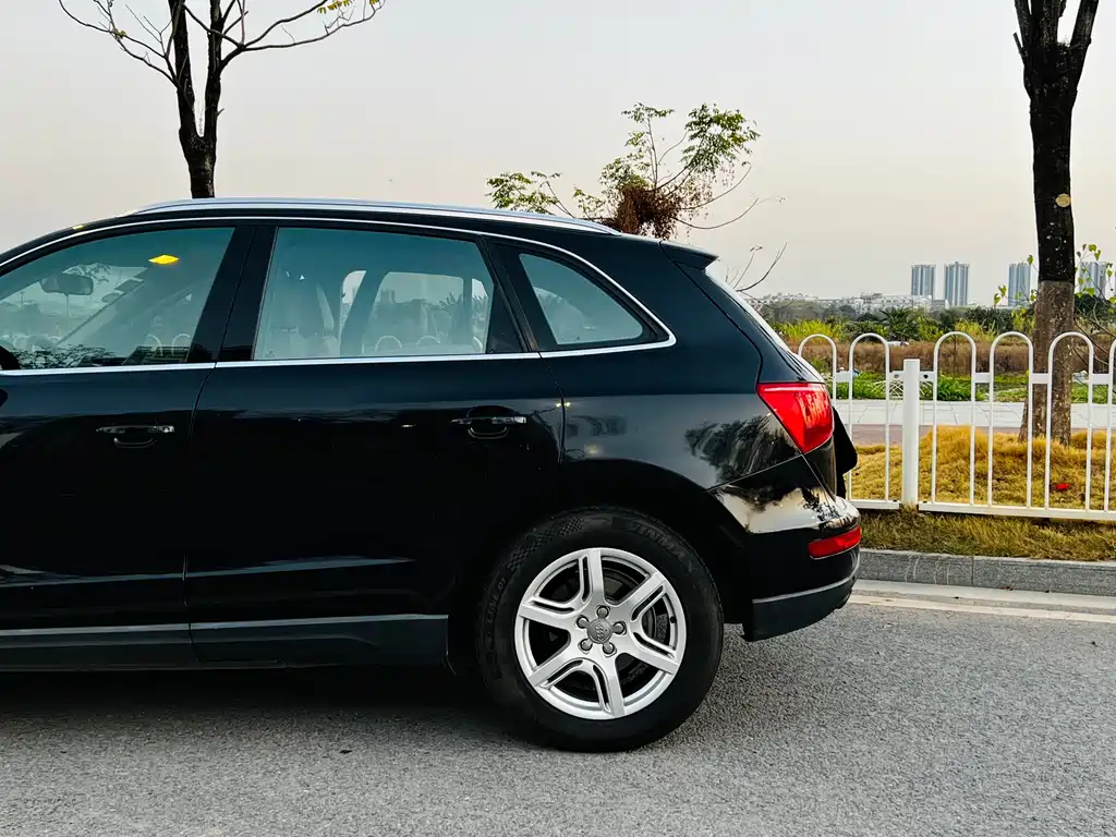 Audi Audi Q5 2012 2.0TFSI Technology Edition 2012 - thumbnail 10