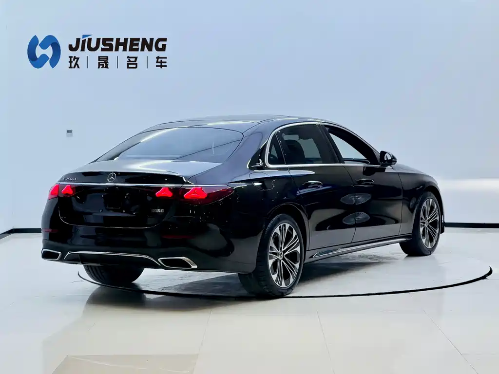 Mercedes-Benz Mercedes-Benz E-Class 2024 E 350 e L Plug-in Hybrid Sedan 2025 - thumbnail 15