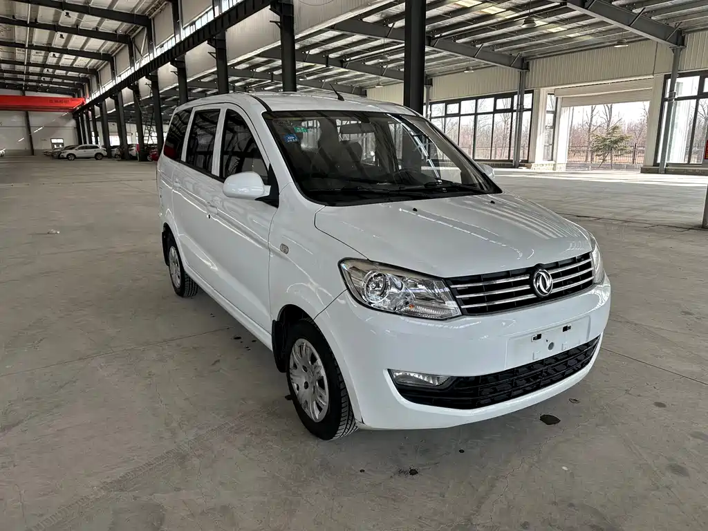 Dongfeng Fengguang DFSK Glory 330 2014 1.5L Manual Comfort DK15-02 2017 - thumbnail 3