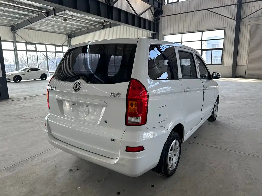Dongfeng Fengguang DFSK Glory 330 2014 1.5L Manual Comfort DK15-02 2017 - thumbnail 5