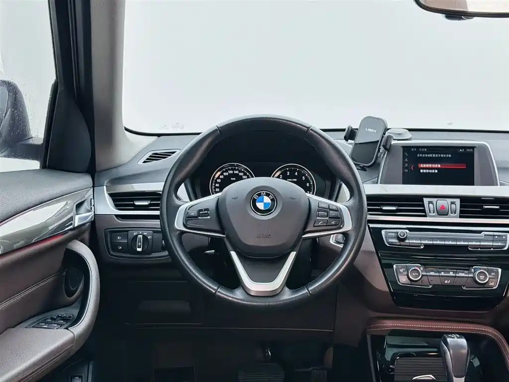 BMW BMW X1 2019 sDrive18Li Premium Model 2019 - thumbnail 17