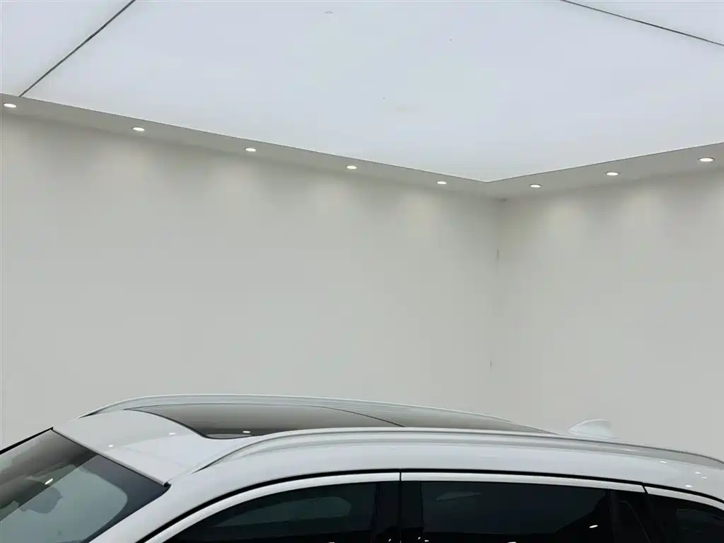 BMW BMW X1 2019 sDrive18Li Premium Model 2019 - thumbnail 24
