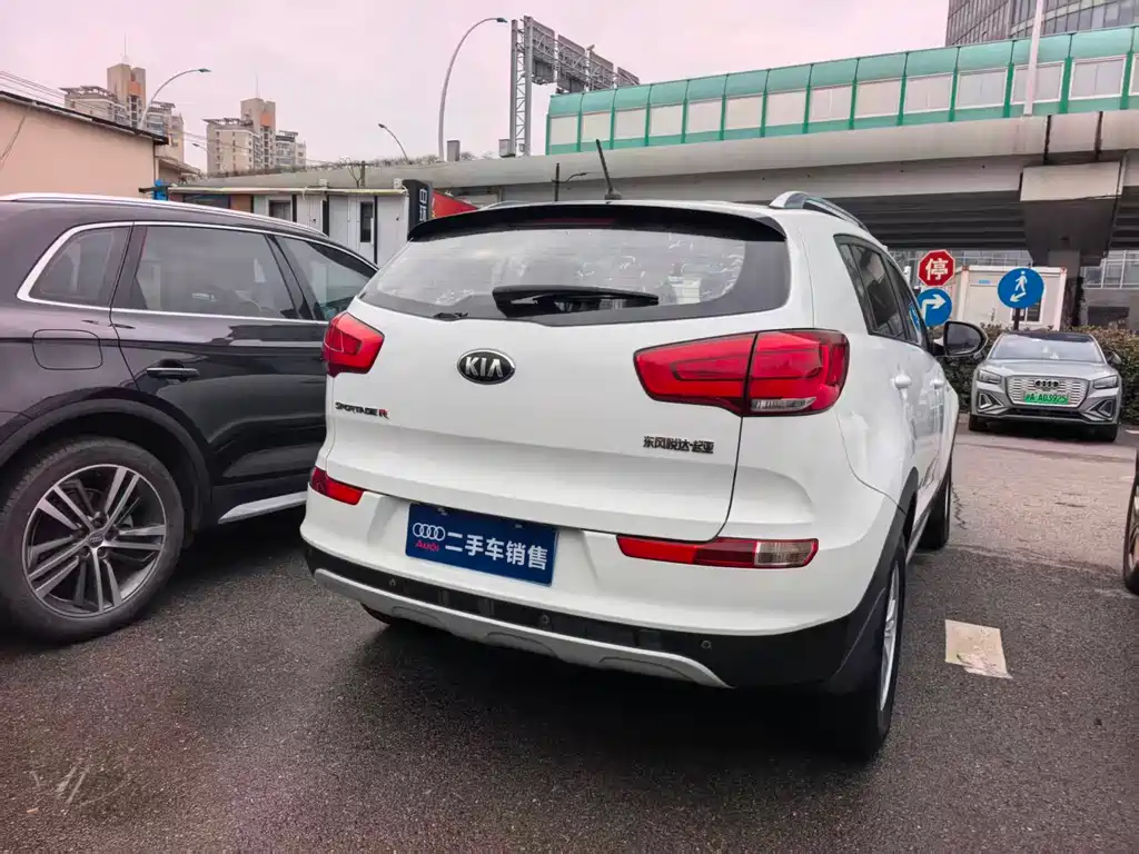 Kia Sportage 2016 2.0L Automatic 2WD GL 2017 - thumbnail 4