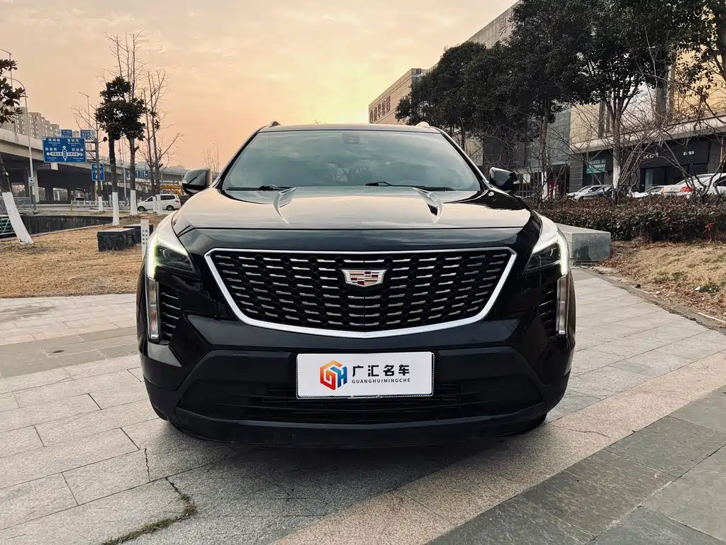 Cadillac Cadillac XT4 2020 28T FWD Luxury 2020 - thumbnail 2