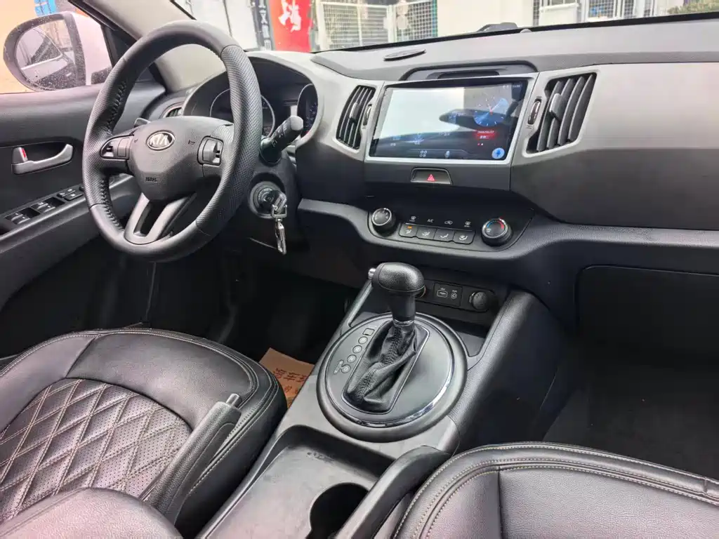 Kia Sportage 2016 2.0L Automatic 2WD GL 2017 - thumbnail 10