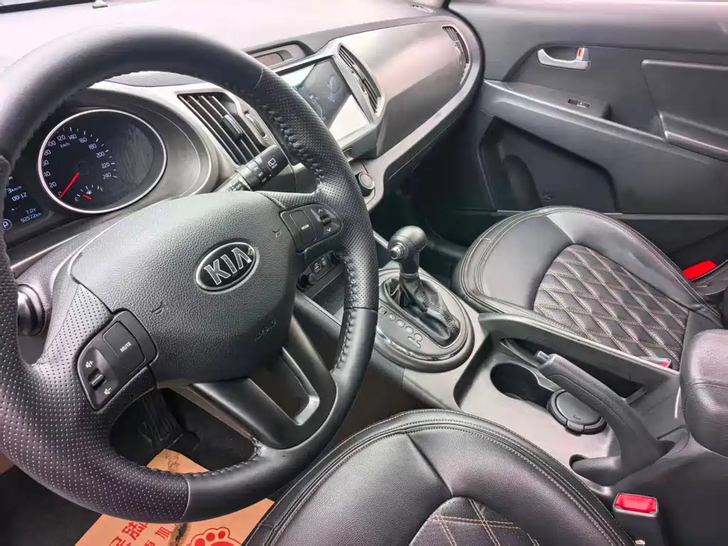 Kia Sportage 2016 2.0L Automatic 2WD GL 2017 - thumbnail 17