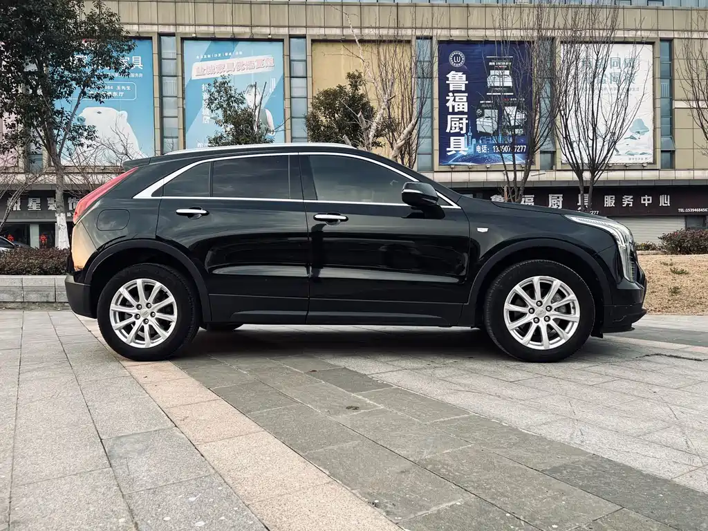 Cadillac Cadillac XT4 2020 28T FWD Luxury 2020 - thumbnail 8