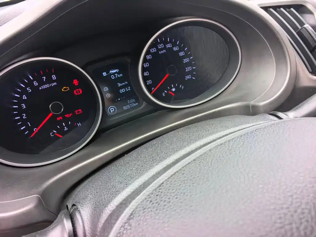 Kia Sportage 2016 2.0L Automatic 2WD GL 2017 - thumbnail 22