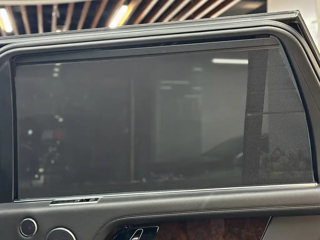 Land Rover Range Rover 2021 3.0 L6 Autobiography Long Wheelbase Classic Edition 2021 - thumbnail 10