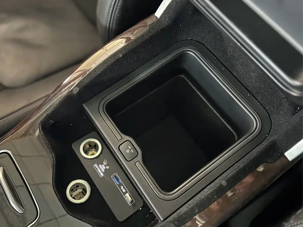 Land Rover Range Rover 2021 3.0 L6 Autobiography Long Wheelbase Classic Edition 2021 - thumbnail 24