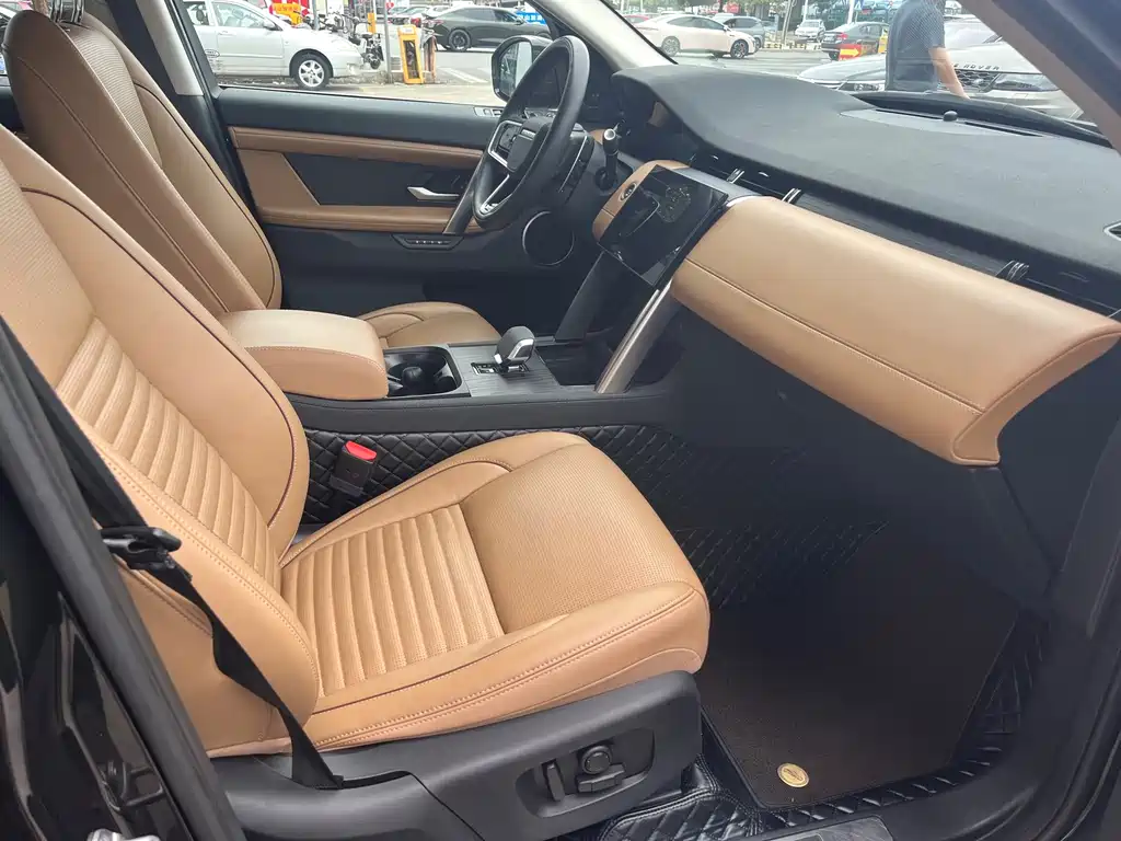 Land Rover Discovery Sport 2023 249PS R-Dynamic SE Performance Tech Edition 2024 - thumbnail 6