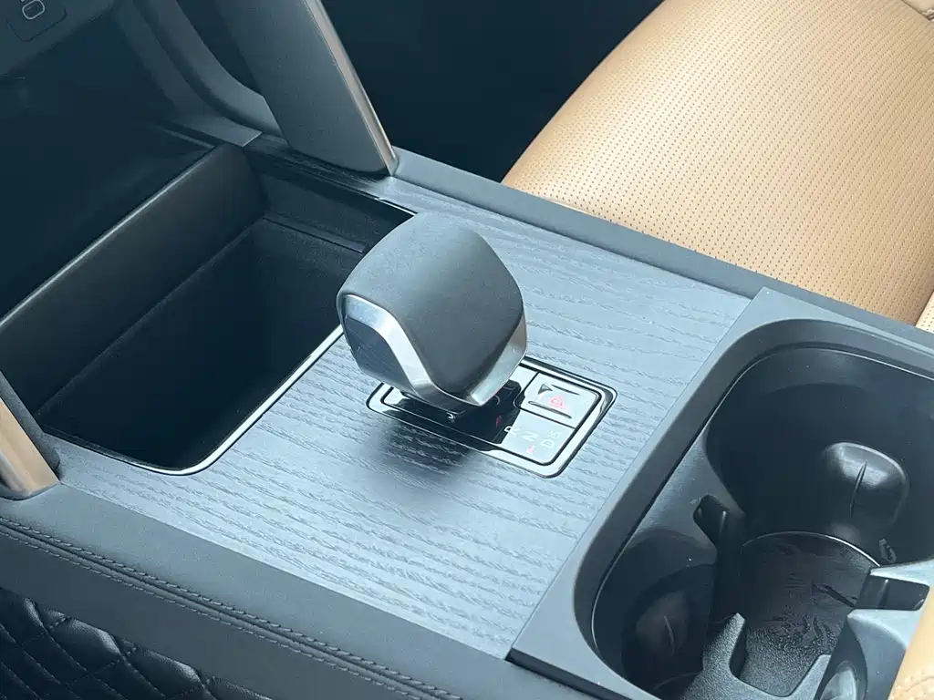 Land Rover Discovery Sport 2023 249PS R-Dynamic SE Performance Tech Edition 2024 - thumbnail 13