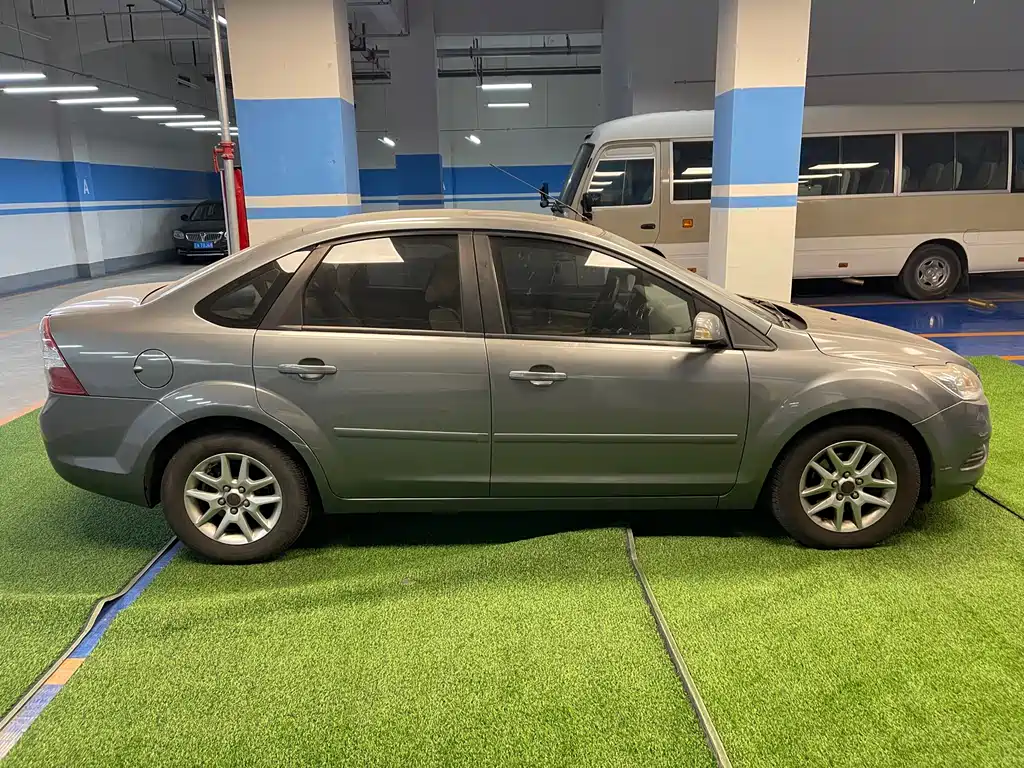 Ford Ford Focus 2009 Sedan 1.8L Automatic Fashion Edition 2009 - thumbnail 6