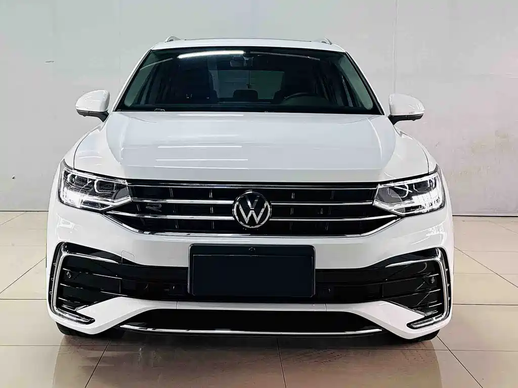 Volkswagen Tiguan L 2024 330TSI Automatic 2WD R-Line Premium Edition 2024 - thumbnail 2