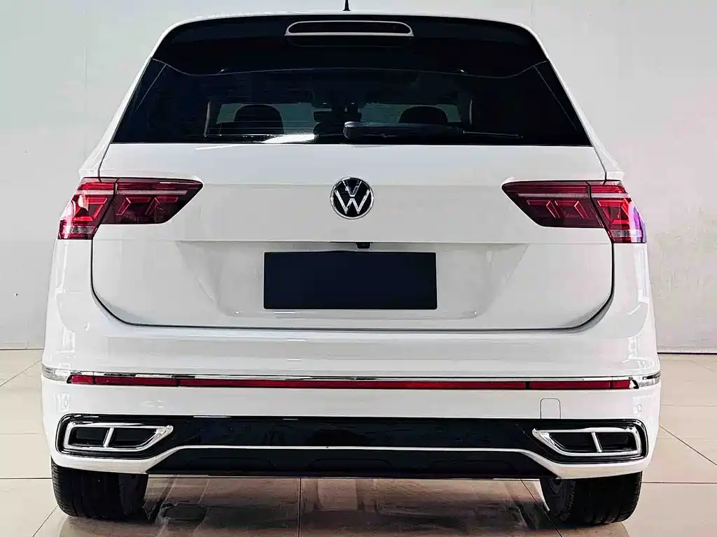 Volkswagen Tiguan L 2024 330TSI Automatic 2WD R-Line Premium Edition 2024 - thumbnail 7