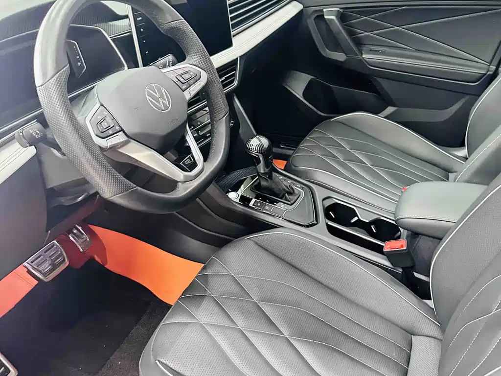 Volkswagen Tiguan L 2024 330TSI Automatic 2WD R-Line Premium Edition 2024 - thumbnail 10