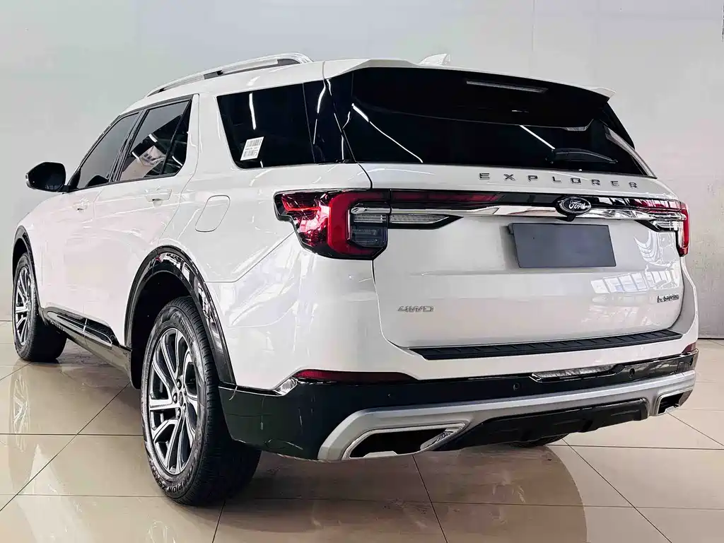 Ford Ford Explorer 2025 2.3T EcoBoost AWD Adventure Edition 5-Seat 2025 - thumbnail 8