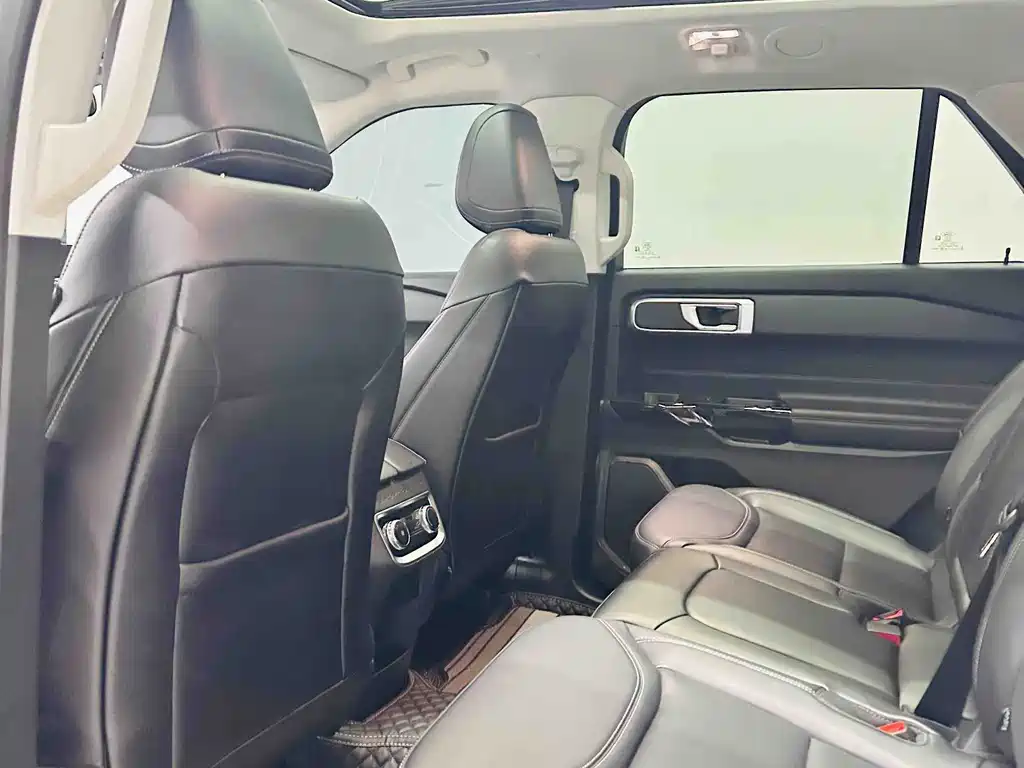 Ford Ford Explorer 2025 2.3T EcoBoost AWD Adventure Edition 5-Seat 2025 - thumbnail 10