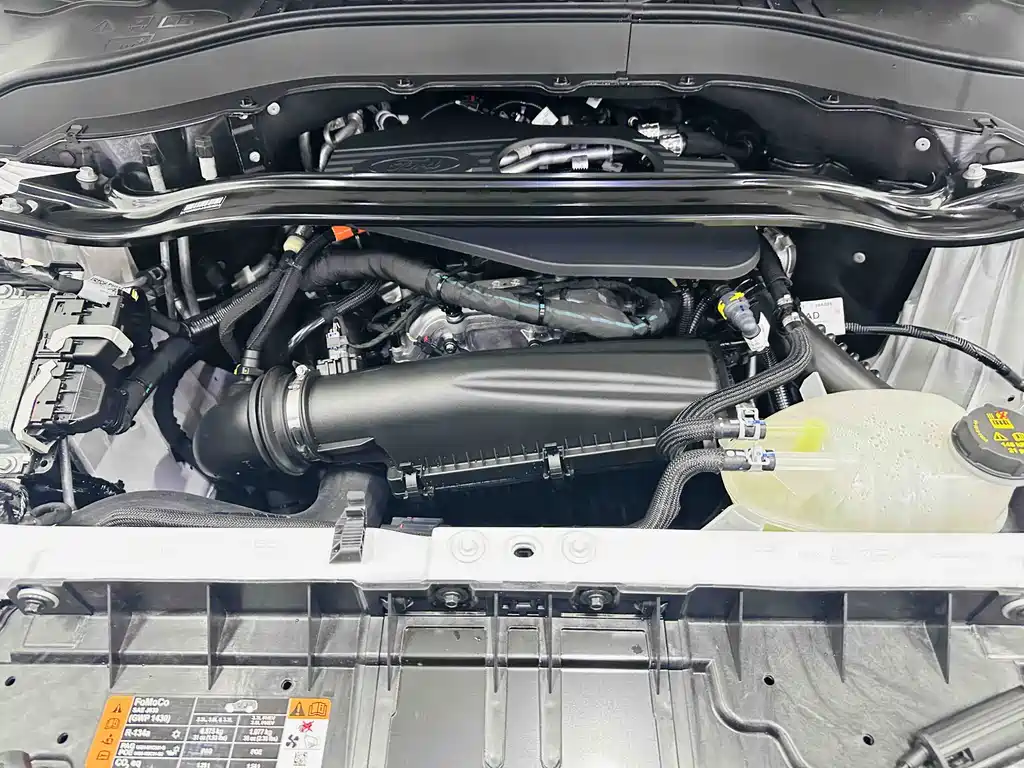Ford Ford Explorer 2025 2.3T EcoBoost AWD Adventure Edition 5-Seat 2025 - thumbnail 20