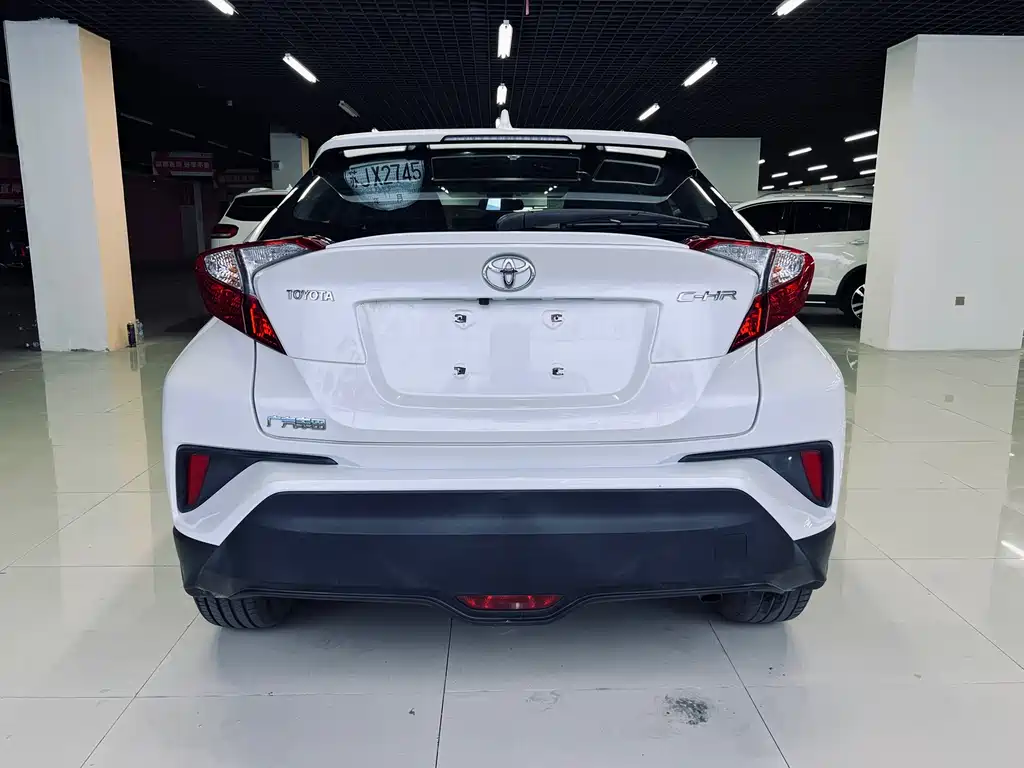 Toyota Toyota C-HR 2021 2.0L Luxury Edition 2021 - thumbnail 10