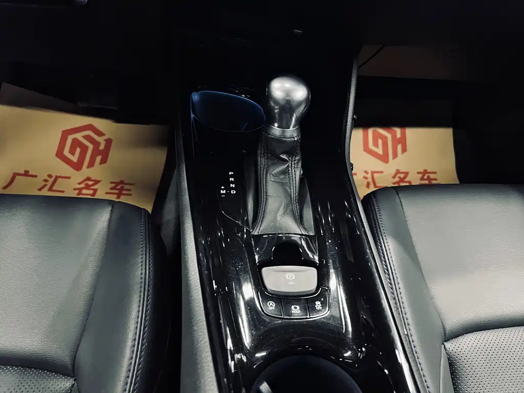 Toyota Toyota C-HR 2021 2.0L Luxury Edition 2021 - thumbnail 16
