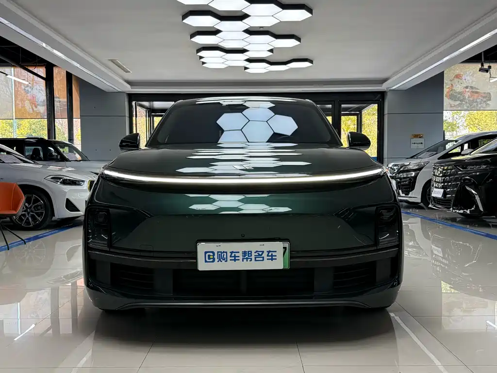 Li Auto Li L8 2023 Pro 2023 - thumbnail 2