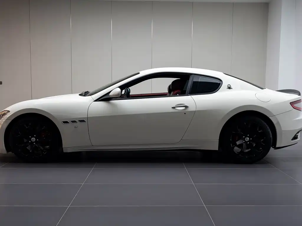 Maserati Maserati GranTurismo 2007 4.2L Standard Edition 2026 - thumbnail 7