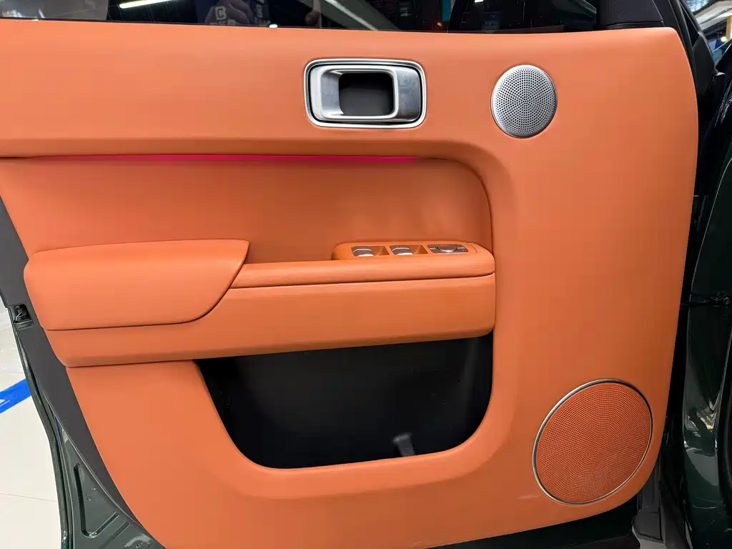 Li Auto Li L8 2023 Pro 2023 - thumbnail 5