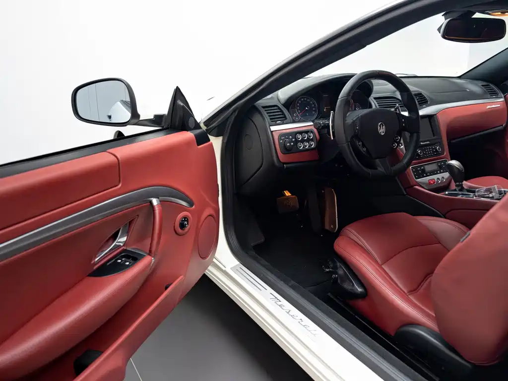 Maserati Maserati GranTurismo 2007 4.2L Standard Edition 2026 - thumbnail 8