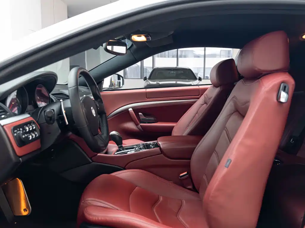 Maserati Maserati GranTurismo 2007 4.2L Standard Edition 2026 - thumbnail 10