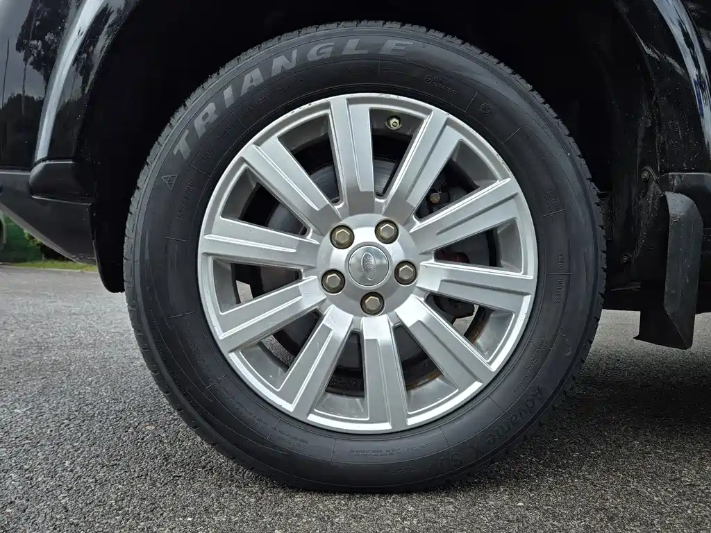 Land Rover Discovery 2015 3.0 SDV6 HSE Diesel 2015 - thumbnail 5
