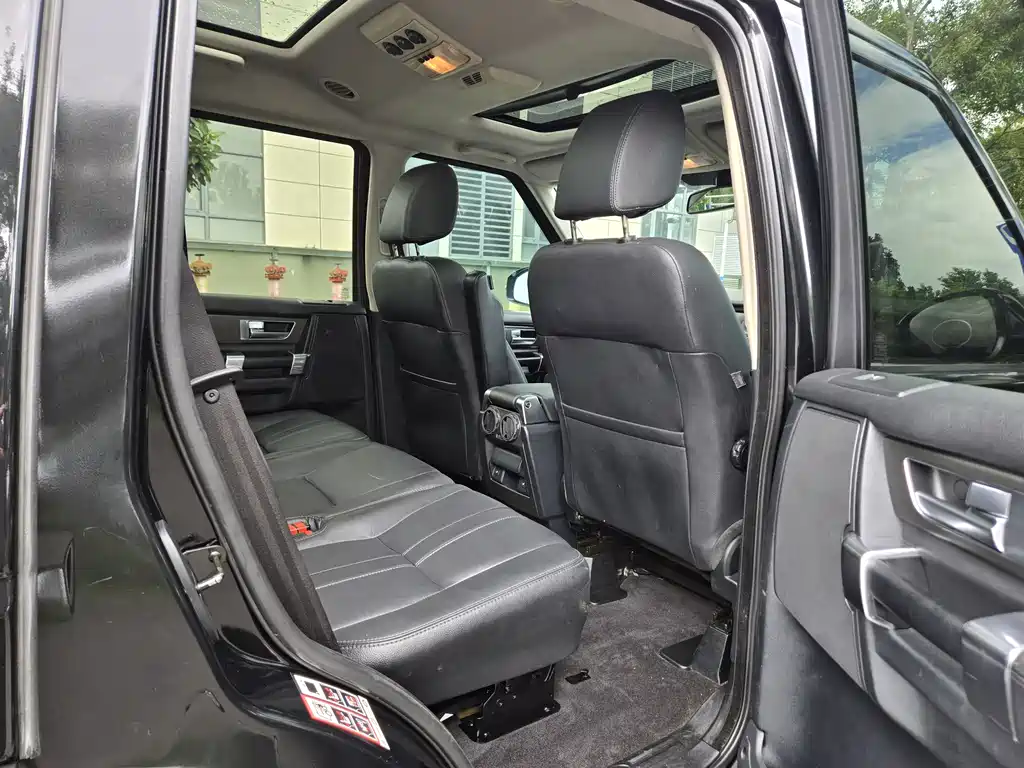 Land Rover Discovery 2015 3.0 SDV6 HSE Diesel 2015 - thumbnail 13