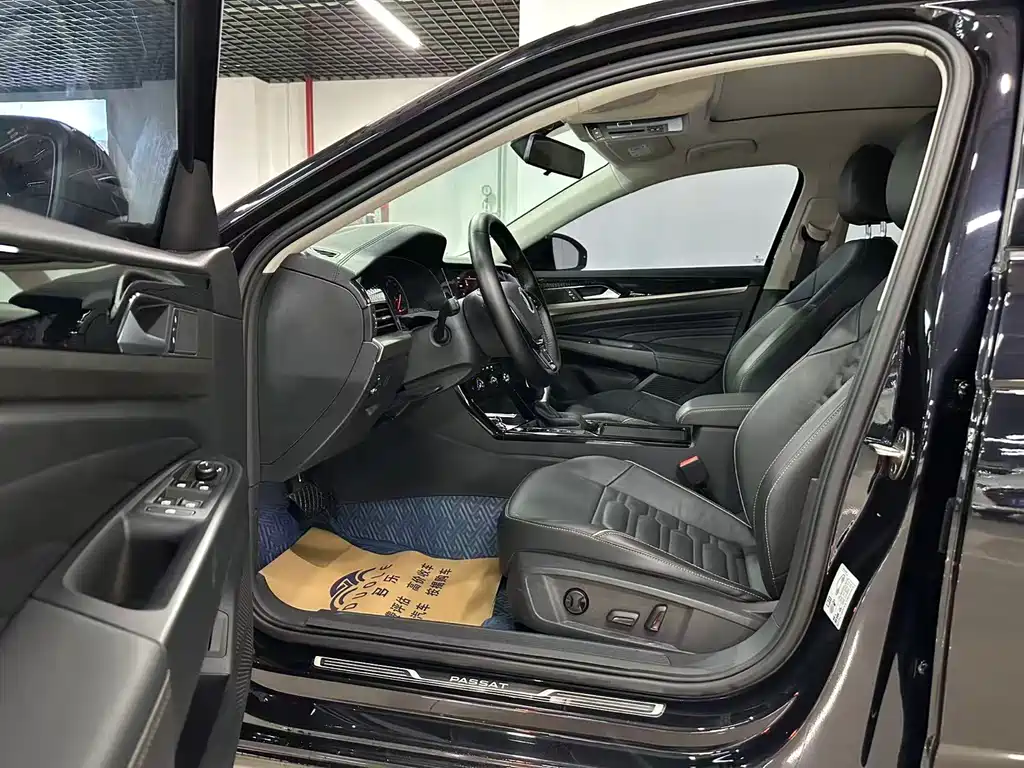 Volkswagen Volkswagen Passat 2021 330TSI Elite Edition 2021 - thumbnail 6