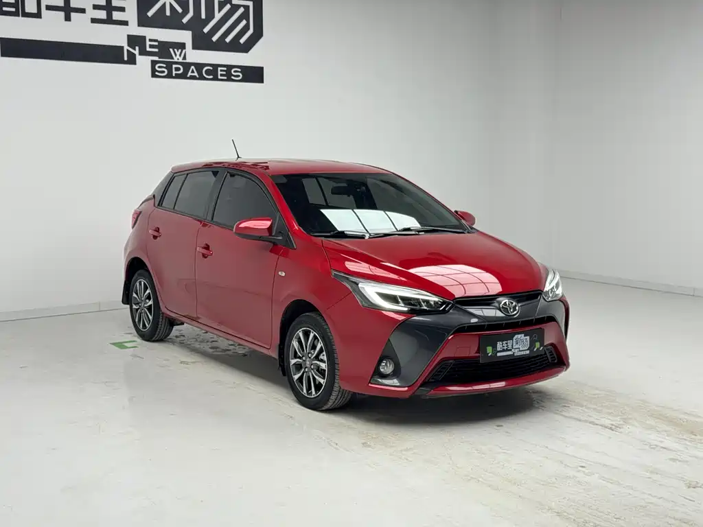 Toyota YARiS L 2020 1.5L CVT Luxury Edition 2019 - thumbnail 3
