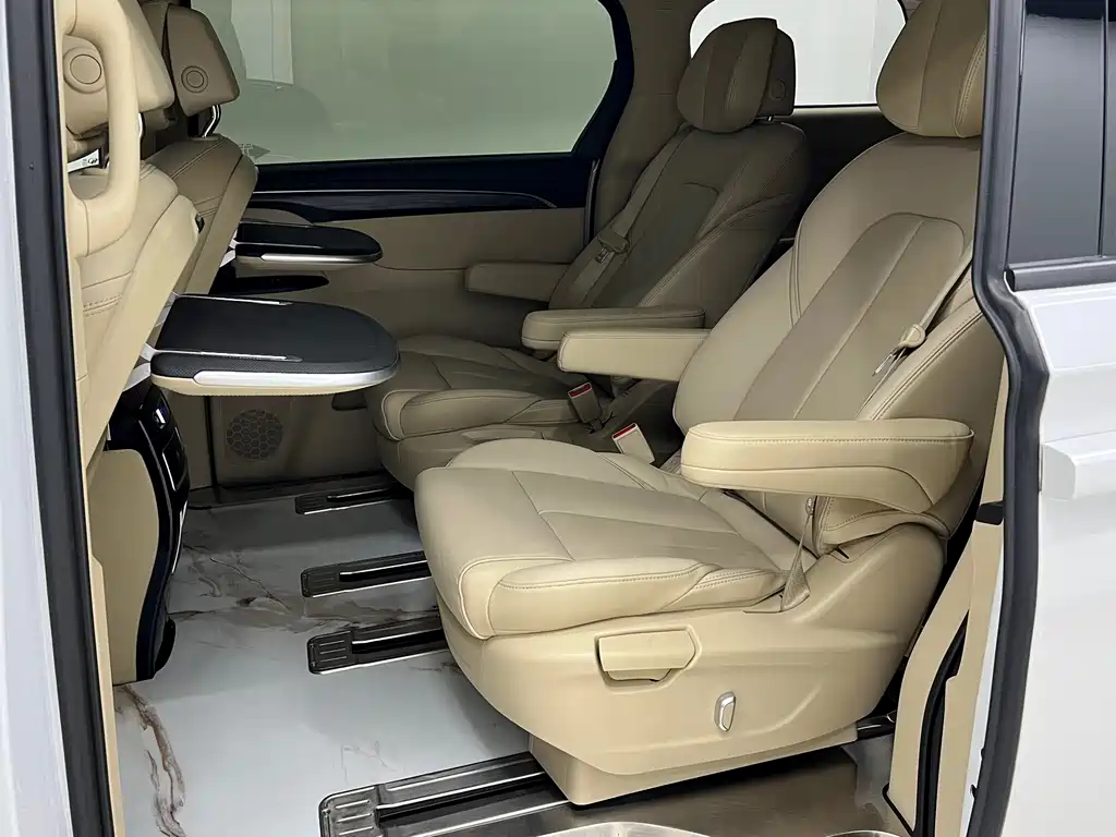 Buick Buick GL8 2023 ES Landmark Luxury Edition 2023 - thumbnail 6