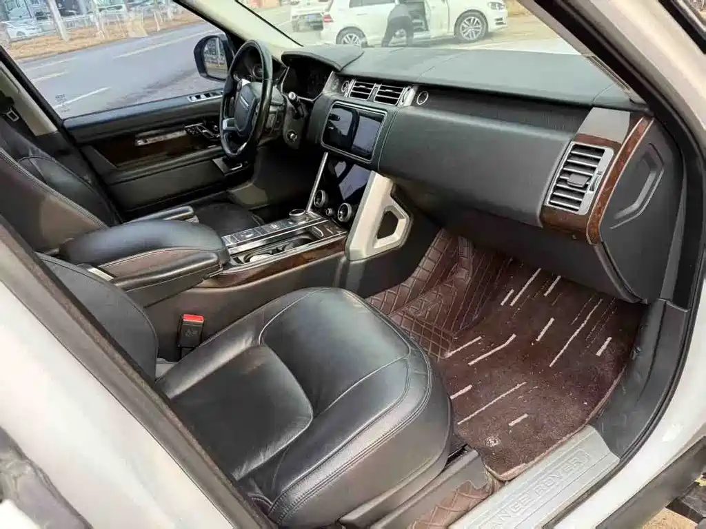 Land Rover Range Rover 2021 3.0 L6 Autobiography 2022 - thumbnail 8
