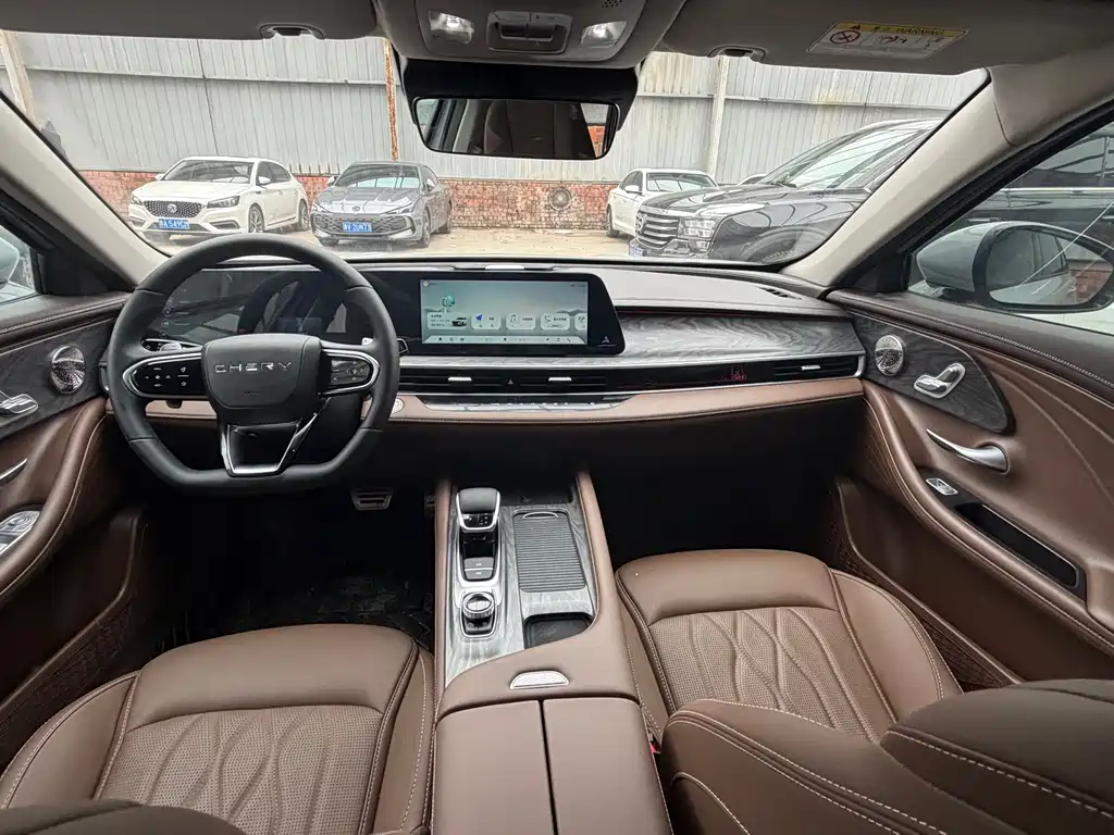 Chery Arrizo 8 2025 2.0T DCT Sport 2025 - thumbnail 6