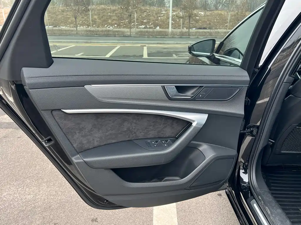 Audi Audi A6L 2019 45 TFSI Premium Dynamic Model 2019 - thumbnail 8