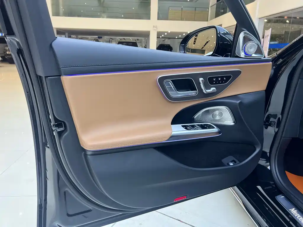 Mercedes-Benz Mercedes-Benz E-Class 2025 Model Year Facelift E 300 L Luxury 2025 - thumbnail 6