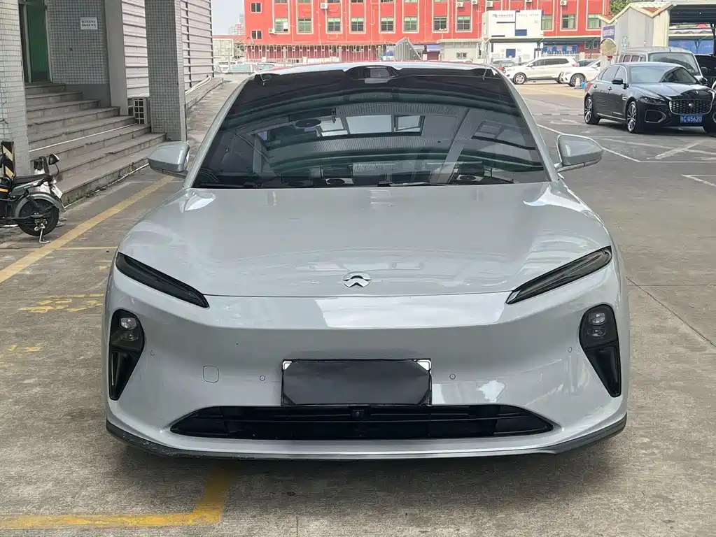 NIO NIO ET5T 2023 75kWh Touring 2024 - thumbnail 2