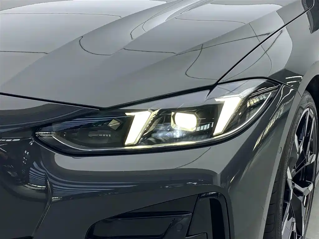 BMW BMW 4 Series 2024 430i Convertible M Sport Shadowline Package 2025 - thumbnail 28
