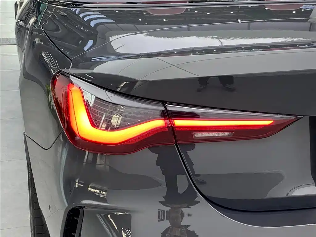 BMW BMW 4 Series 2024 430i Convertible M Sport Shadowline Package 2025 - thumbnail 29