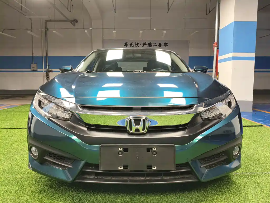 Honda Honda Civic 2016 220TURBO CVT Premium Edition 2018 - thumbnail 2