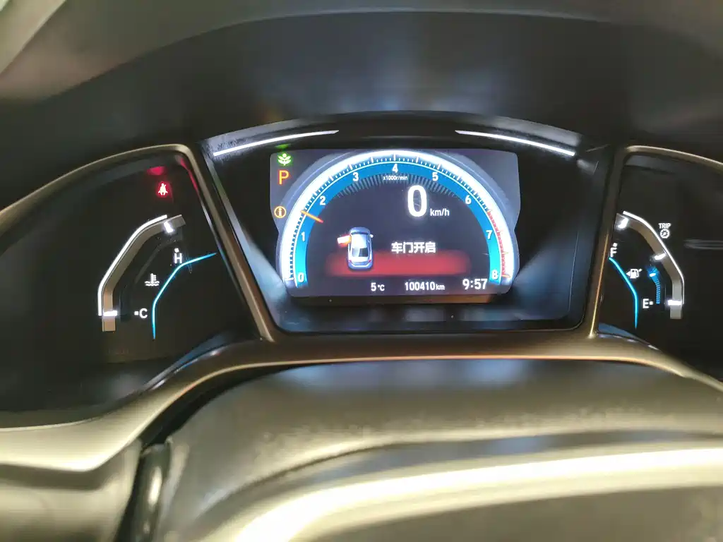 Honda Honda Civic 2016 220TURBO CVT Premium Edition 2018 - thumbnail 13