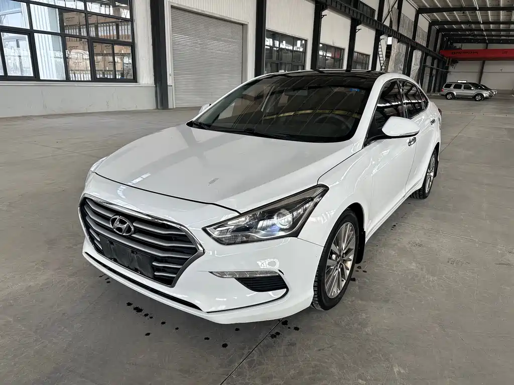 Hyundai Hyundai Elantra GT 2016 1.8L Automatic Premium DLX 2018