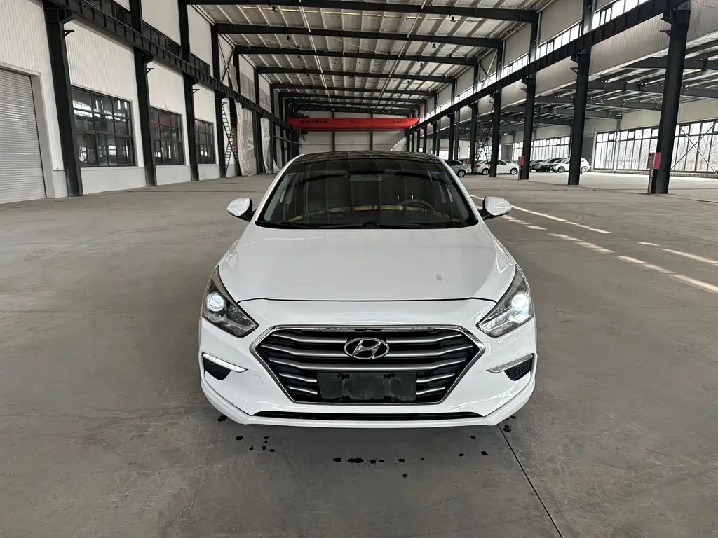 Hyundai Hyundai Elantra GT 2016 1.8L Automatic Premium DLX 2018 - thumbnail 2