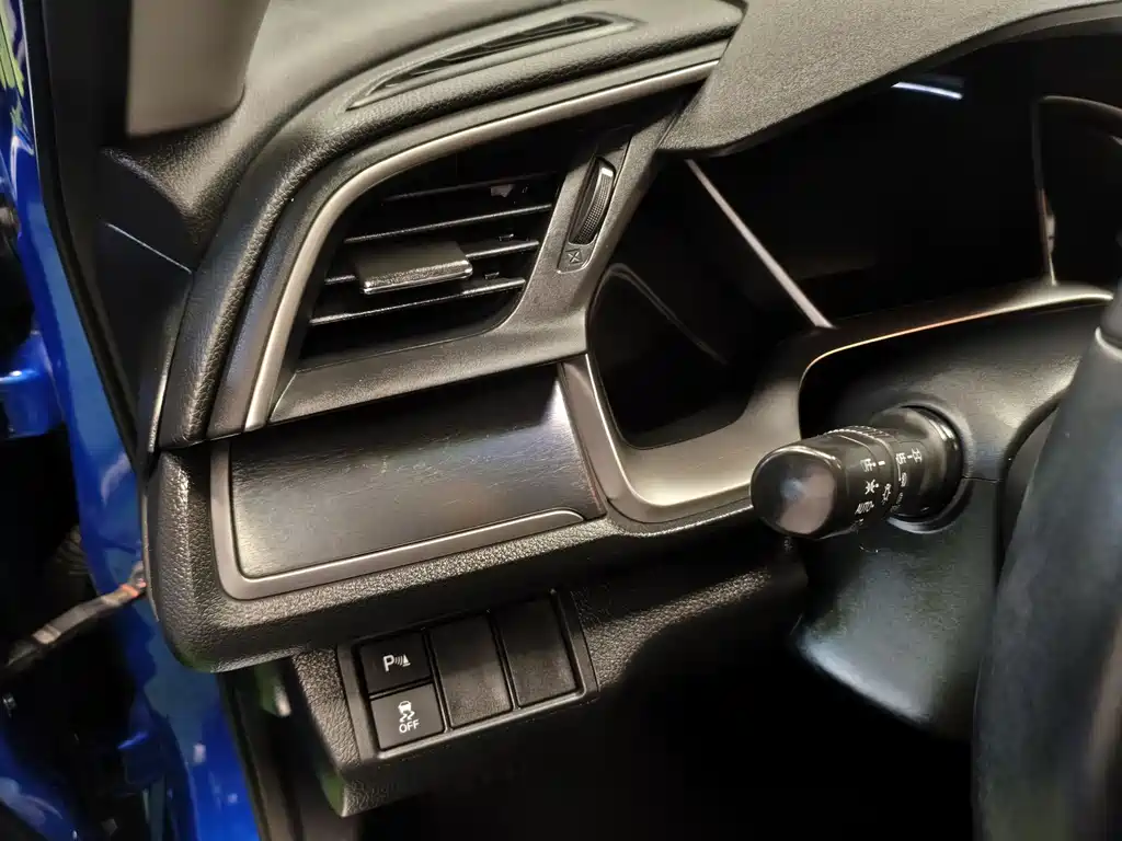 Honda Honda Civic 2016 220TURBO CVT Premium Edition 2018 - thumbnail 25