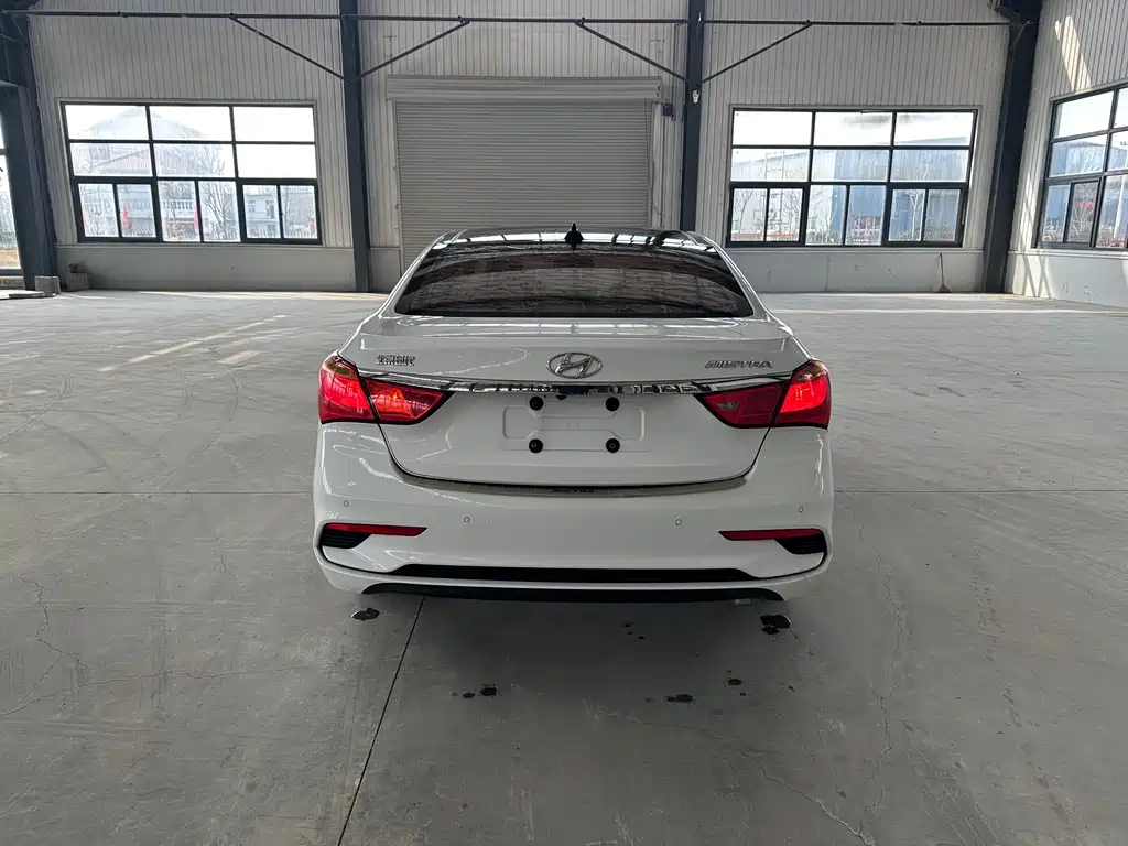 Hyundai Hyundai Elantra GT 2016 1.8L Automatic Premium DLX 2018 - thumbnail 6